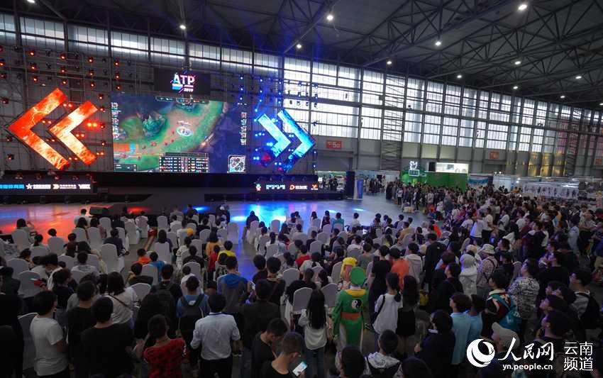 朋友聚会都 朋友聚会都